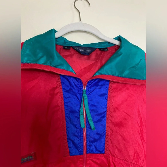 Vintage|| Colombia Red color-blocked Full Zip Wind Breaker, as sold on Urban - Picture 6 of 11